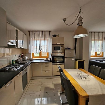 Lovro #1 & #2 Apartments 크레스 외부 사진