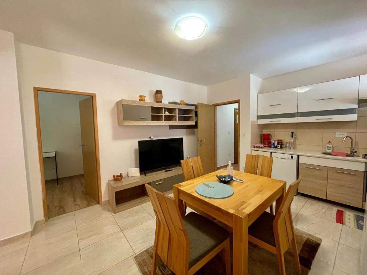 Lovro #1 & #2 Apartments 크레스 외부 사진