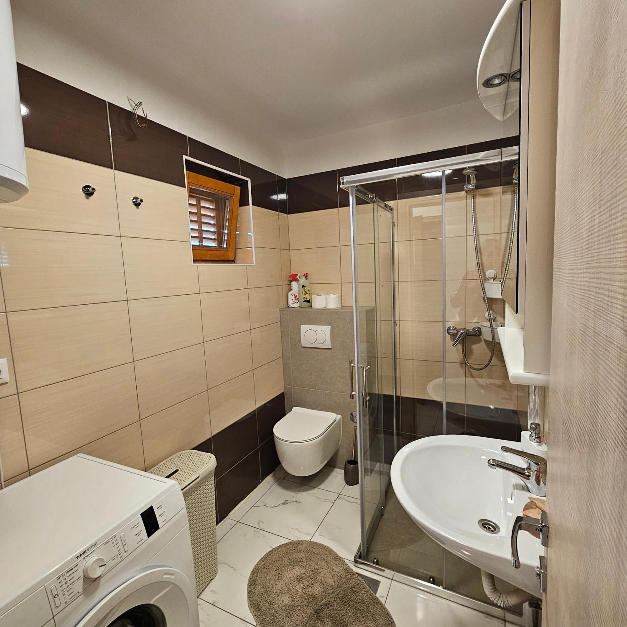 Lovro #1 & #2 Apartments 크레스 외부 사진